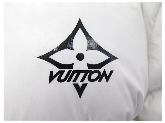 NUEVO ABRIGO PUFFER CON CAPUCHA LOUIS VUITTON 38 M 1AC4JE Blanco - vista 3