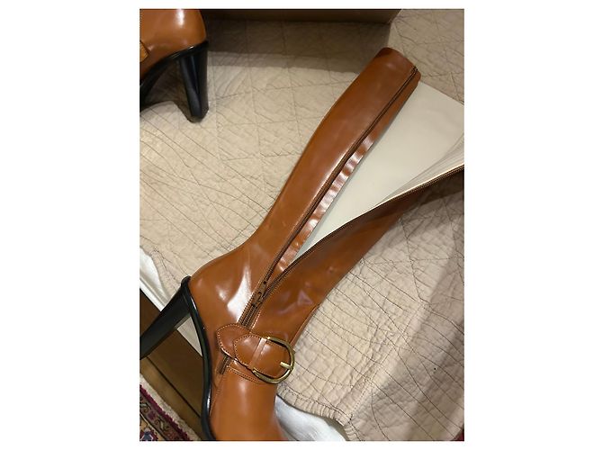 Zadig & Voltaire Botas altas de couro marrom com fivela dourada - vista 10