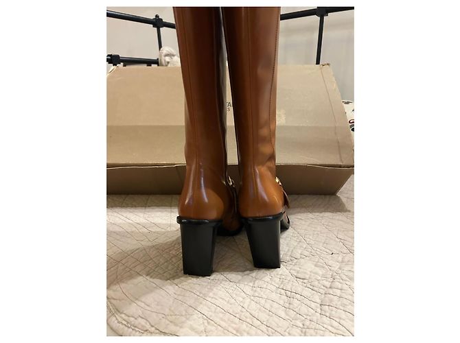 Zadig & Voltaire Botas altas de couro marrom com fivela dourada - vista 12