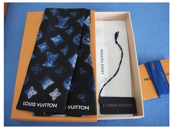 Louis Vuitton Fascia Mahina Flight Mode - Collezione CAPSULE 2021 - Blu Nero - vista 5