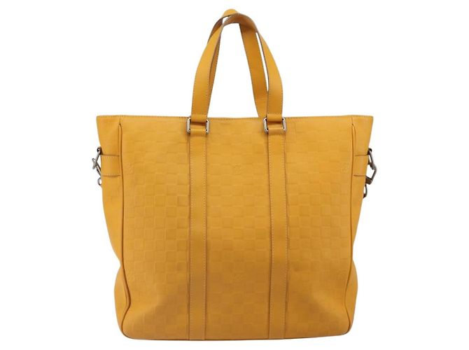 Borsa Tadao in pelle Damier Infini MM di Louis Vuitton Giallo - vista 2