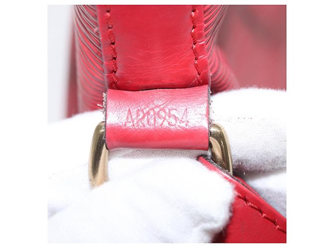 Louis Vuitton Petit Noe Epi Leather Medium Rosso - vista 6