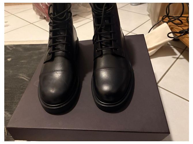 Valentino Garavani Leder Combat Boots - 44 Schwarz - Ansicht 5