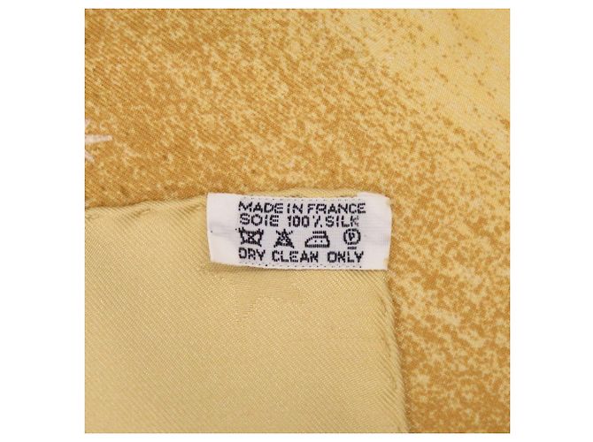 Bufanda de Seda Hermès Carré 90 COSMOS Caballo Dorado Amarillo - vista 7
