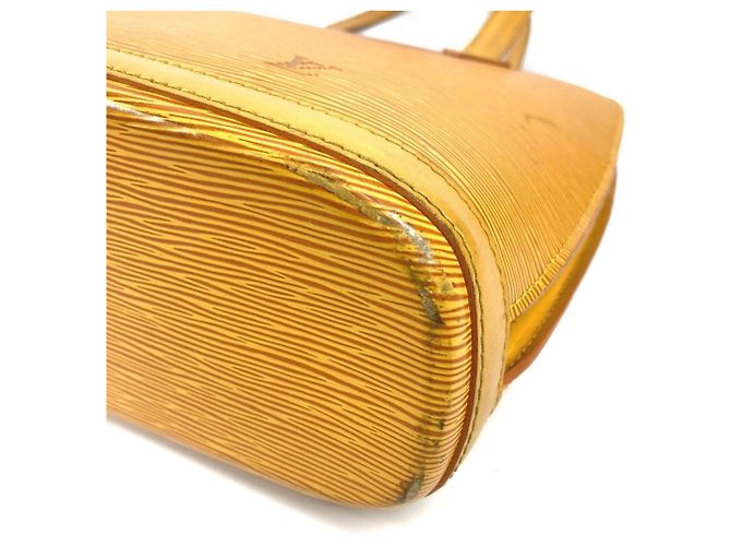 Borsa tote in pelle Epi Louis Vuitton Giallo - vista 6