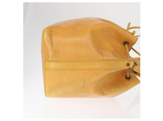 Noe LOUIS VUITTON Borsa a Spalla Petit Noé Epi Gialla M44109 LV Auth 161436 Giallo - vista 3