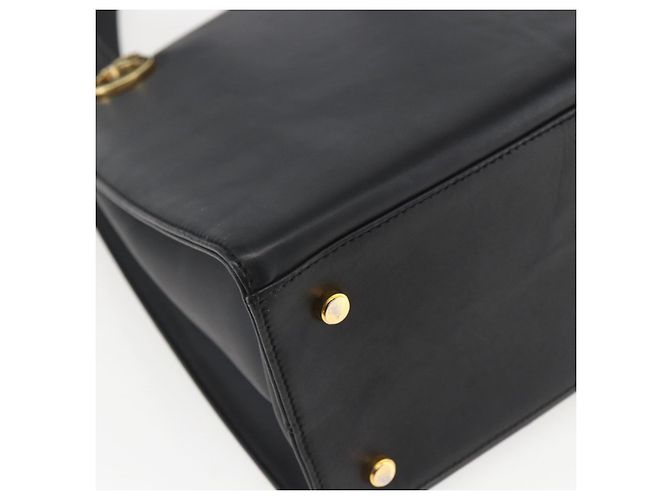 Borsa a Spalla Gancini in Pelle Nera e Oro Auth 161284 di Salvatore Ferragamo Nero D'oro - vista 16