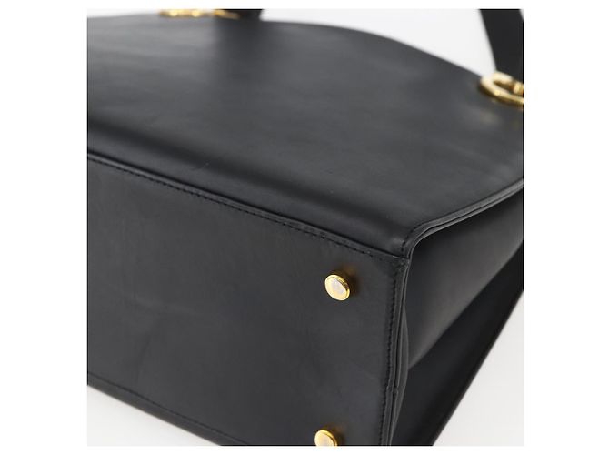 Borsa a Spalla Gancini in Pelle Nera e Oro Auth 161284 di Salvatore Ferragamo Nero D'oro - vista 9