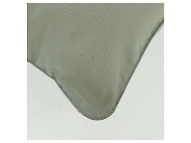 Borsa a Spalla PRADA in Nylon Grigio Auth 160842 Marrone - vista 18