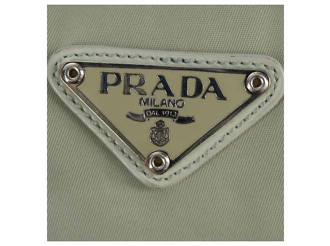 Borsa a Spalla PRADA in Nylon Grigio Auth 160842 Marrone - vista 20