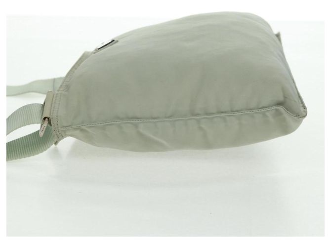 Borsa a Spalla PRADA in Nylon Grigio Auth 160842 Marrone - vista 4