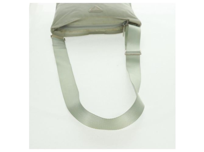 Borsa a Spalla PRADA in Nylon Grigio Auth 160842 Marrone - vista 9
