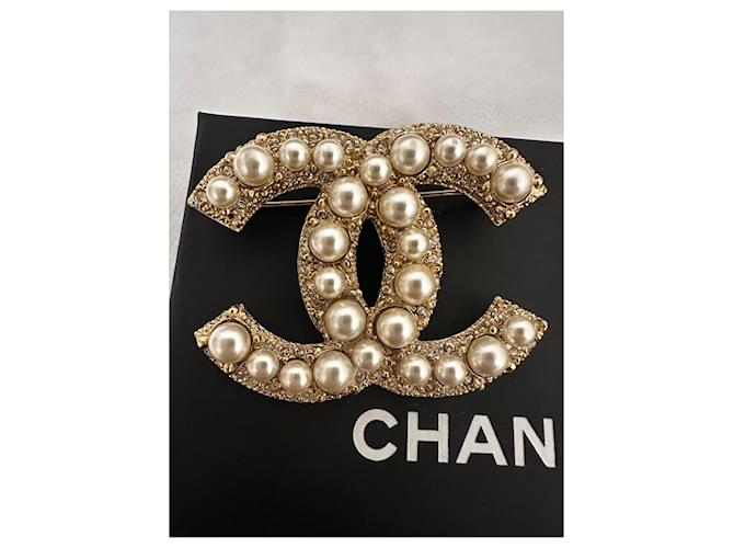 Spilla Chanel con Perle e Strass Oro Gold hardware - vista 8