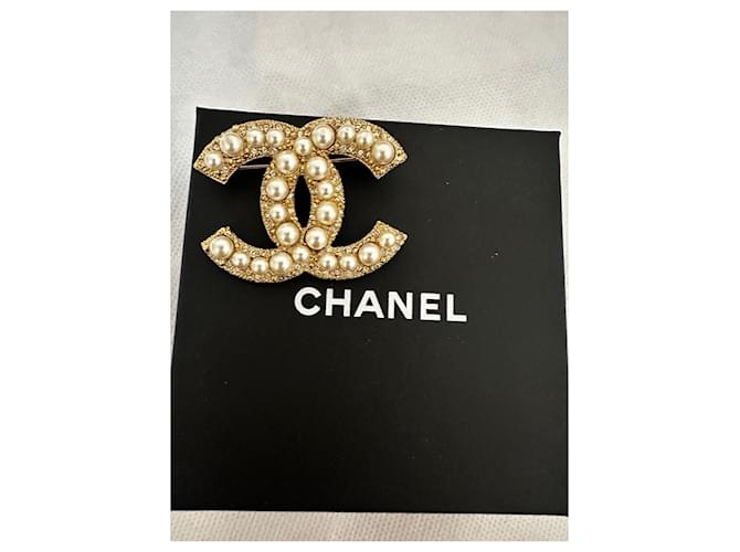 Spilla Chanel con Perle e Strass Oro Gold hardware - vista 9