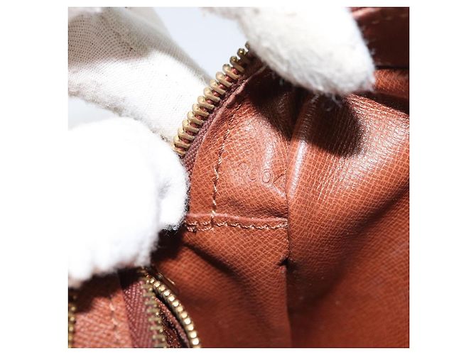 LOUIS VUITTON Borsa a Spalla Trocadero 23 Epi Beige LV Auth 161414 - vista 12