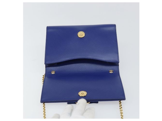 Borsa a Spalla Vala Chain in Pelle Blu Oro Auth 161081 di Salvatore Ferragamo D'oro - vista 10