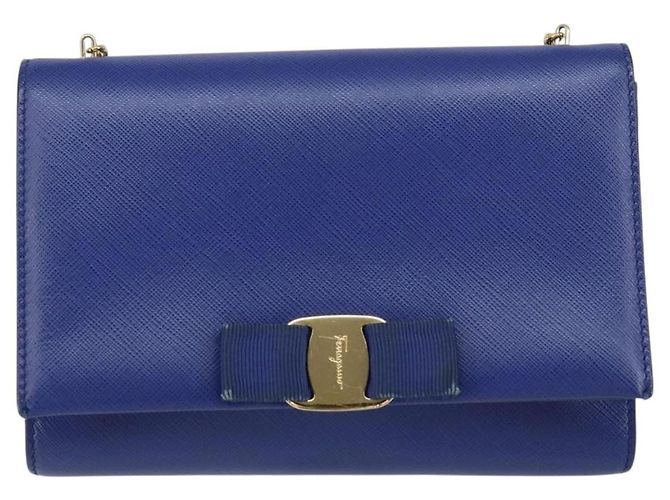 Borsa a Spalla Vala Chain in Pelle Blu Oro Auth 161081 di Salvatore Ferragamo D'oro - vista 13