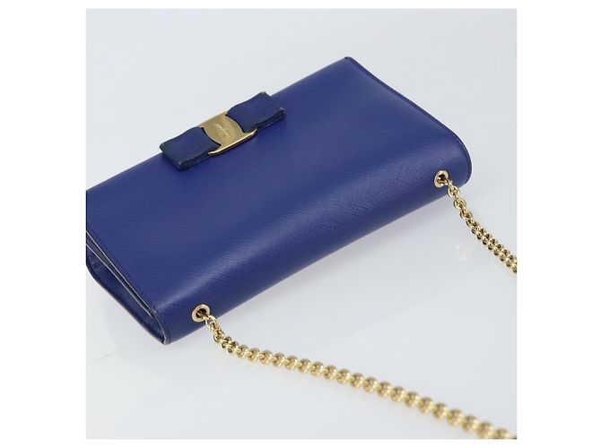 Borsa a Spalla Vala Chain in Pelle Blu Oro Auth 161081 di Salvatore Ferragamo D'oro - vista 6