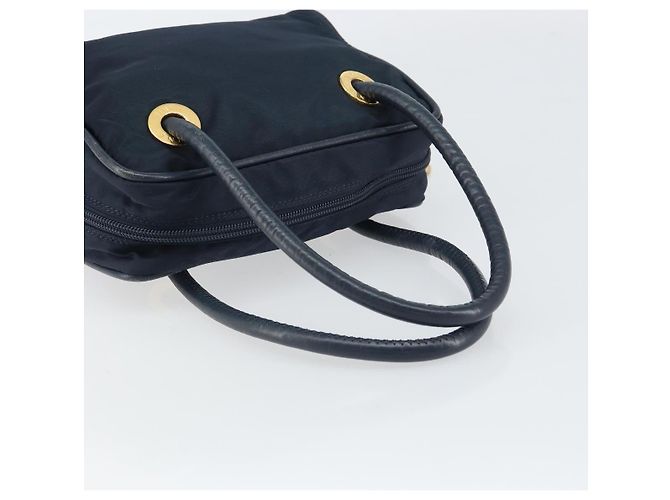 Céline Borsa a mano Celine Circle in nylon blu navy e oro Auth 161415 D'oro - vista 7