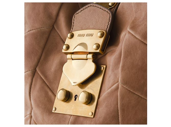 Borsa Hobo Matelassé Miu Miu Marrone - vista 4