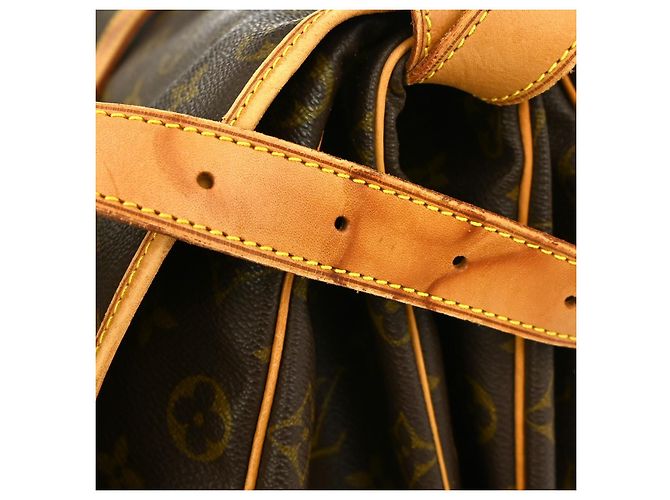 Borsa Saumur Louis Vuitton in tela Monogram 35 Marrone - vista 6
