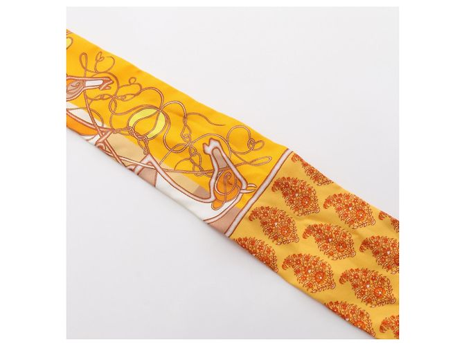 Foulard in seta Hermès Twilly Coup de Fouet au Bloc Giallo - vista 8