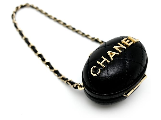 Charm per borsa in pelle di agnello nero Chanel - vista 3