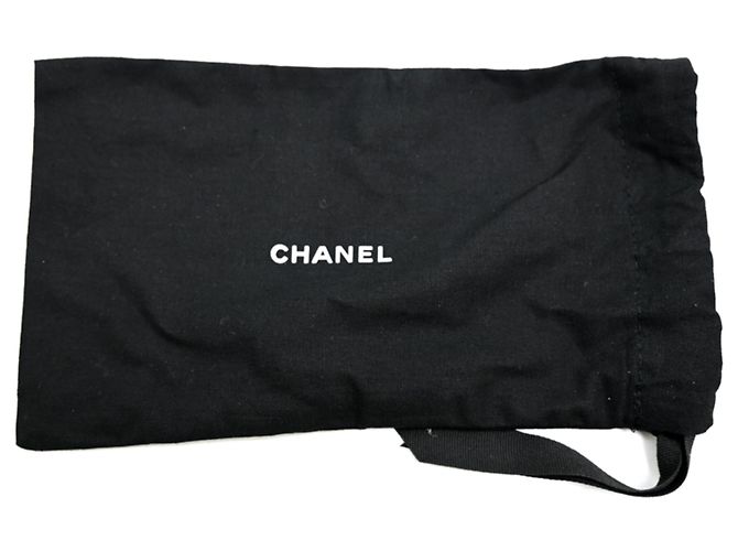 Charm per borsa in pelle di agnello nero Chanel - vista 7