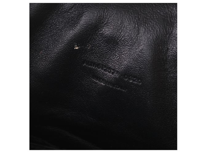 Yves Saint Laurent Borsa a tracolla Mini Lou in pelle matelassé nera di Saint Laurent Nero - vista 9