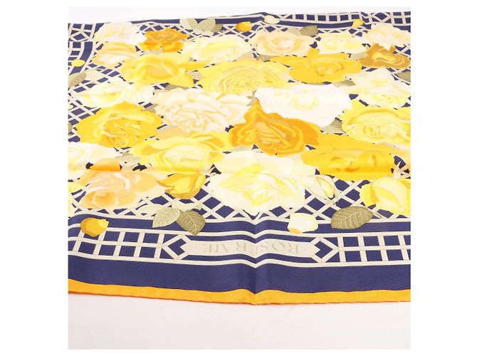 Garden Fazzoletto in seta Hermès Carré 90 "ROSERAIE" in giallo - vista 5