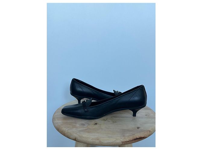 Décolleté Prada in pelle nera con tacco kitten Nero - vista 7