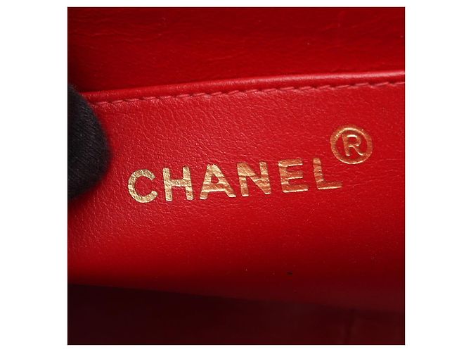 Borsa a spalla in pelle di vitello grana rossa Chanel Rosso - vista 4