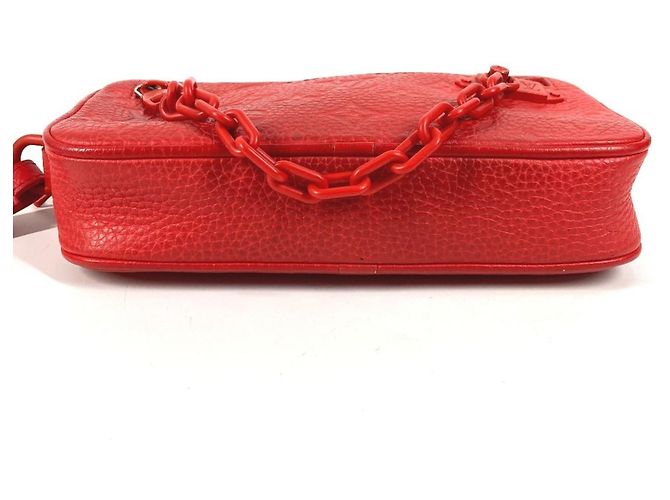 Pochette Volga Rossa in Monogram Empreinte di Louis Vuitton Rosso - vista 5