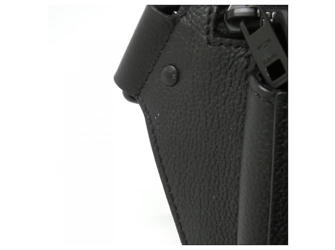 Borsa a Spalla Louis Vuitton LV Aerogram Takeoff Nero - vista 8