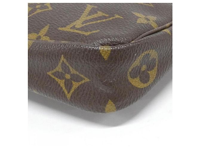 Pochette Accesorios Monograma Louis Vuitton Castaño - vista 2