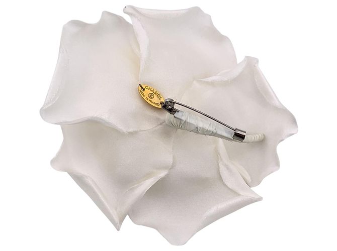 Timeless Chanel Spilla Fiore Camelia in Seta Bianca Vintage Bianco - vista 3