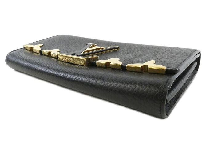 Portafoglio Lungo Capucines Taurillon di Louis Vuitton Nero - vista 3