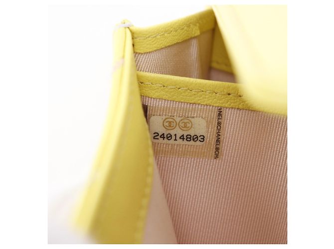 Portafoglio lungo V Stitch di Chanel Giallo - vista 18