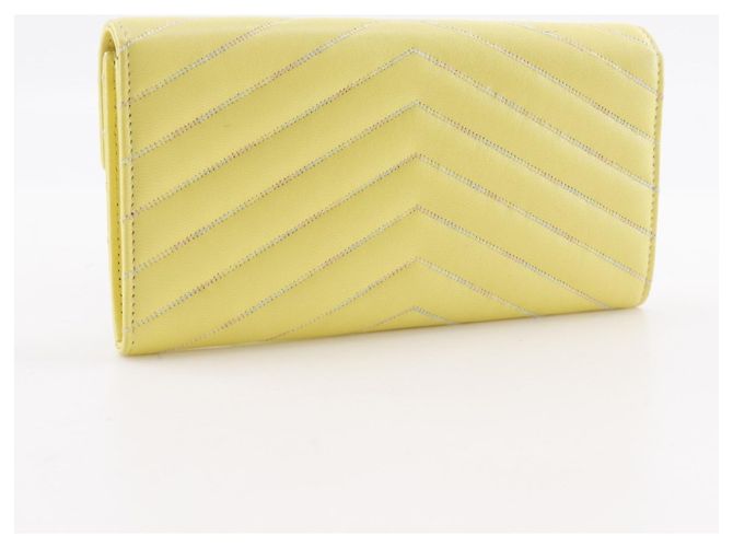 Portafoglio lungo V Stitch di Chanel Giallo - vista 3