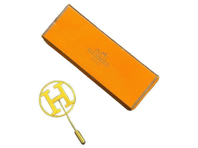 Spilla Hermès H rotonda dorata D'oro - vista 2