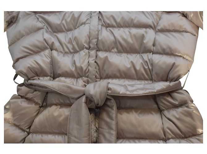 Casaco de down acolchoado bege Weekend Max Mara com cinto e capuz – Tamanho IT 44 - vista 11