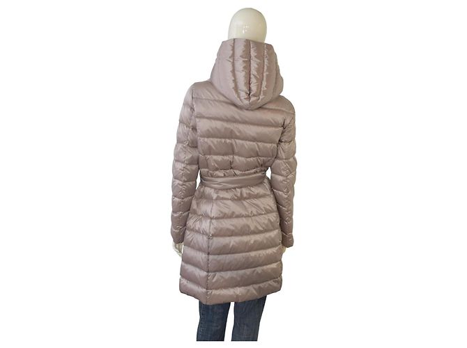Casaco de down acolchoado bege Weekend Max Mara com cinto e capuz – Tamanho IT 44 - vista 2