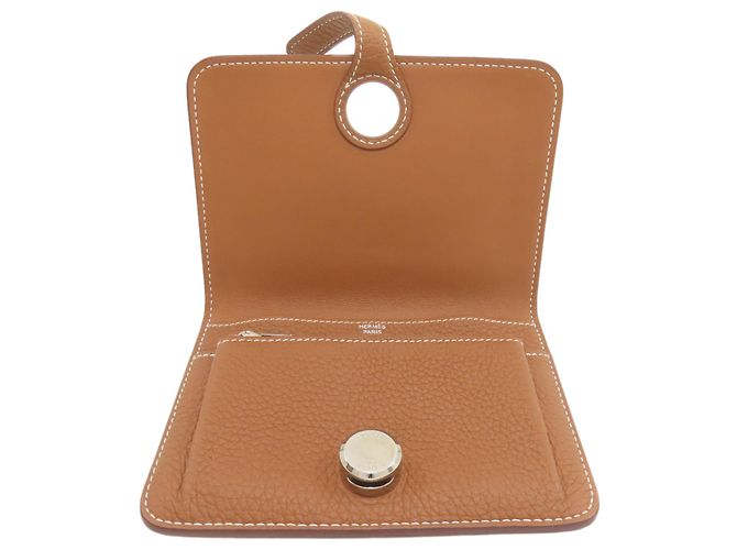 Monedero compacto Dogon de Hermès Dorado - vista 4
