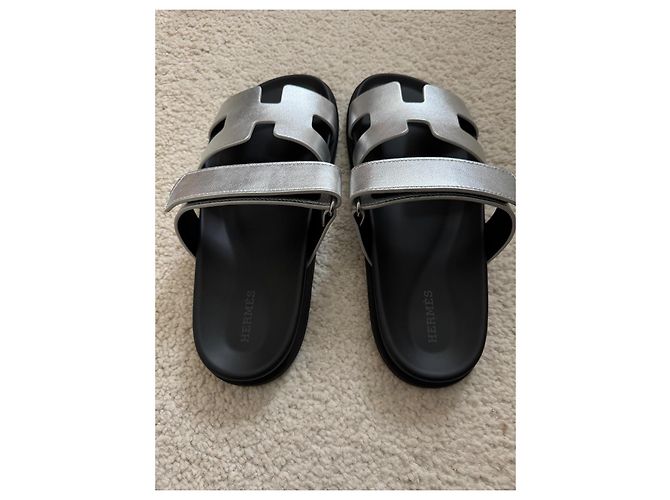 Oran Hermès Sandalen Silber - Ansicht 3