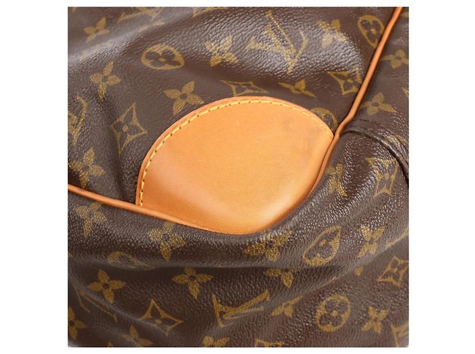 Borsa da viaggio Louis Vuitton Sirius 65 in tela Monogram marrone Beige - vista 10