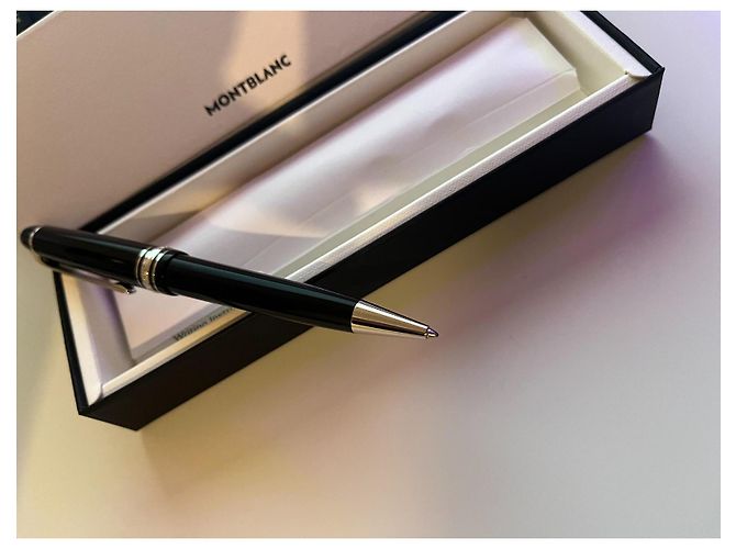 Montblanc Stylo-Bille Meisterstück Classique Platiné Noir Argenté - vue 2