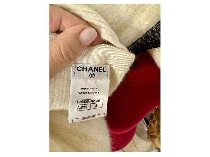 Grande sciarpa ecrù con fiocco Chanel, collezione Autunno-Inverno 2009, di Karl Lagerfeld. - vista 9