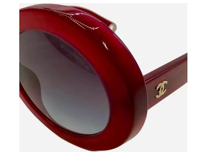 Gafas de sol redondas Chanel rojo burdeos-frambuesa 5489 3N Roja - vista 3