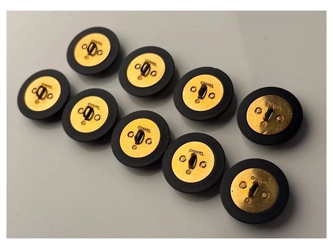 Set di 9 bottoni vintage Chanel "haute couture" neri e dorati con logo CC - vista 11