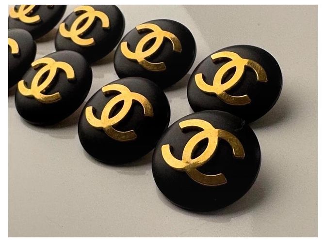 Set di 9 bottoni vintage Chanel "haute couture" neri e dorati con logo CC - vista 5